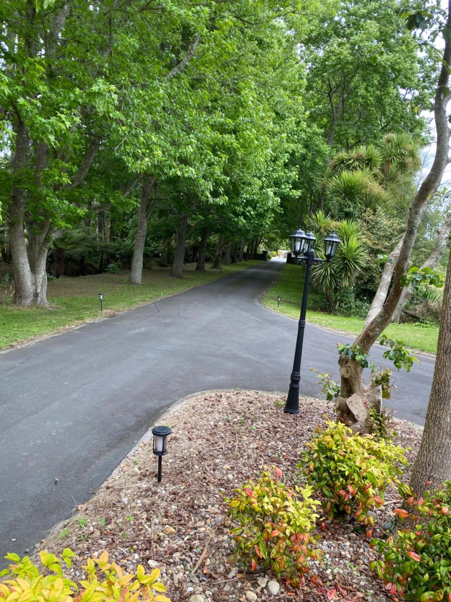 Willows Reach Lodge Kumeu Exterior photo